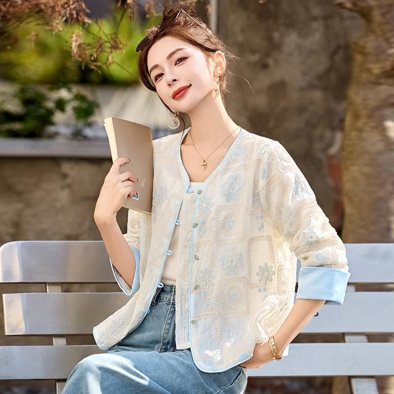 Women's Embroidered White Short Jacket - Spring/Summer 2025 Chinese Style Sun Protection