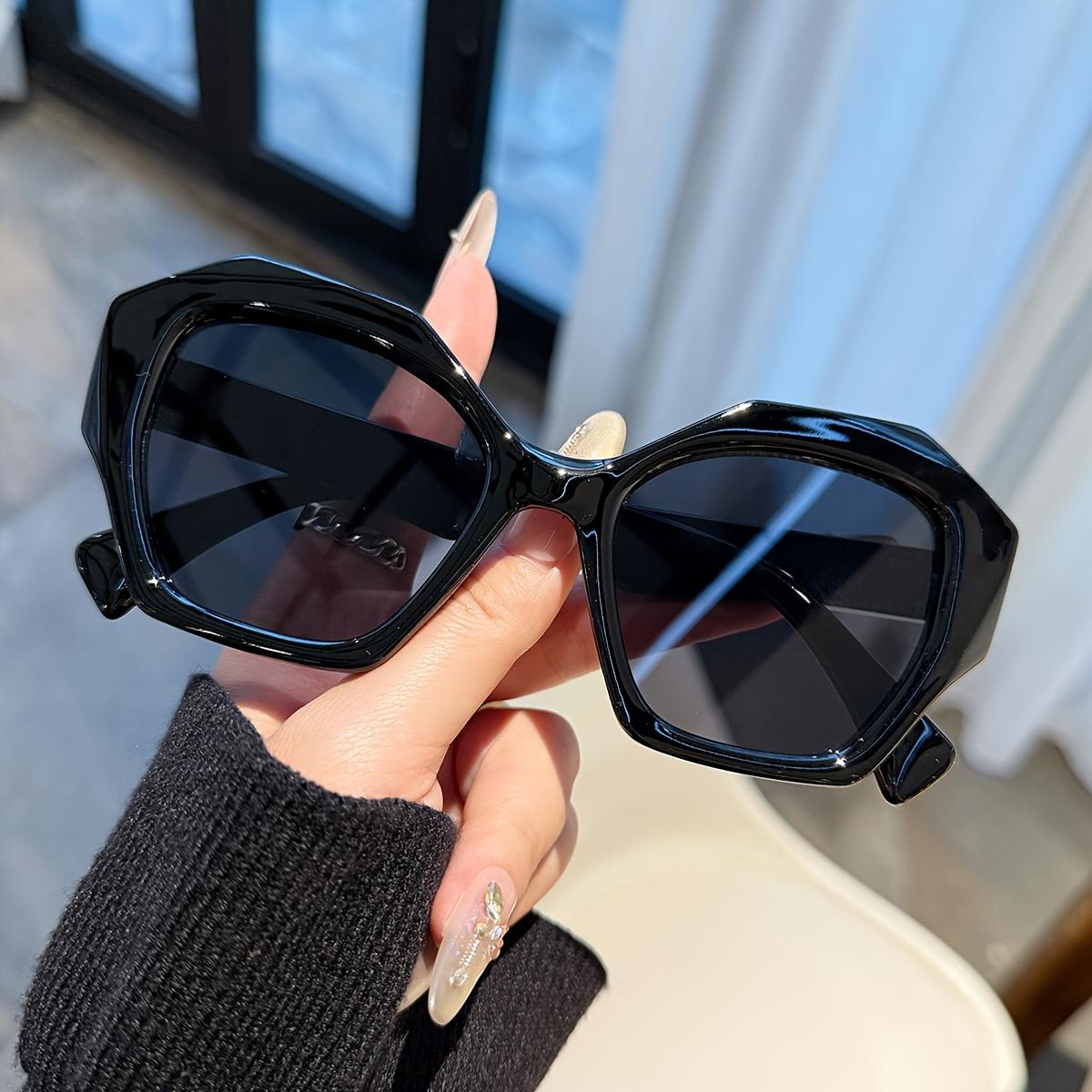 

1 Pair Unisex Oval Fashion Sunglasses - Fashion Decorative Lenses with Green & Pink Gradient Patterns чёрный