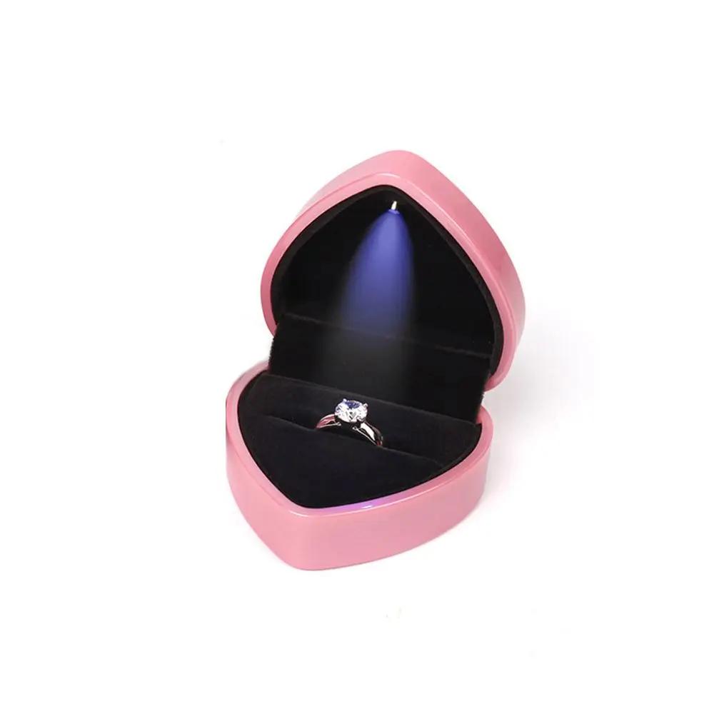 1PC Heart Shaped LED Light Ring Box Velvet Jewelry Display Gift Storage Case Wedding Engagement Proposal Anniversary Boxes