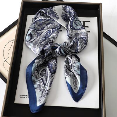 Accessori – Sciarpe e foulard