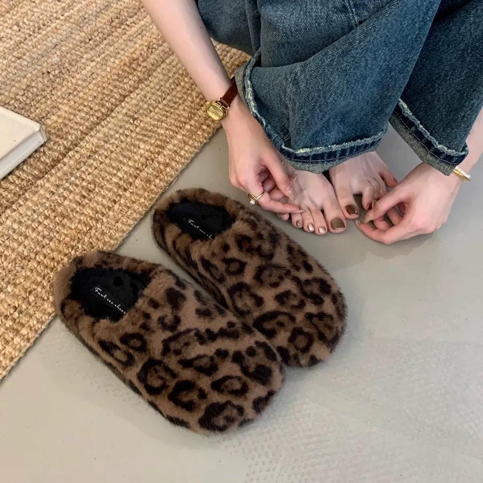 Xiaoxiangfeng bag head half slippers women's outer wear 2025 autumn and winter new thick-bottomed comfortable lazy fluffy cotton slippers tide
