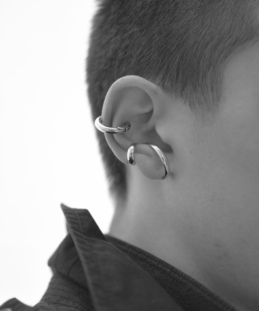 Novice Tokyo Double Layered Hoop Ear Cuff / Silver