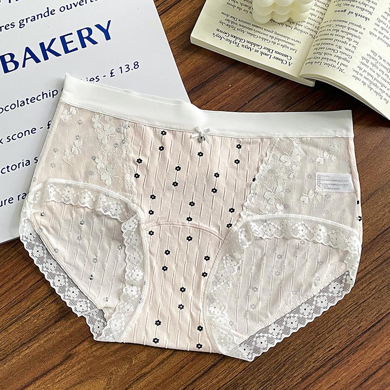 Ladies Spring and Autumn Simple Sexy Lace Stitching Mesh Breathable Mid-waist Underwear