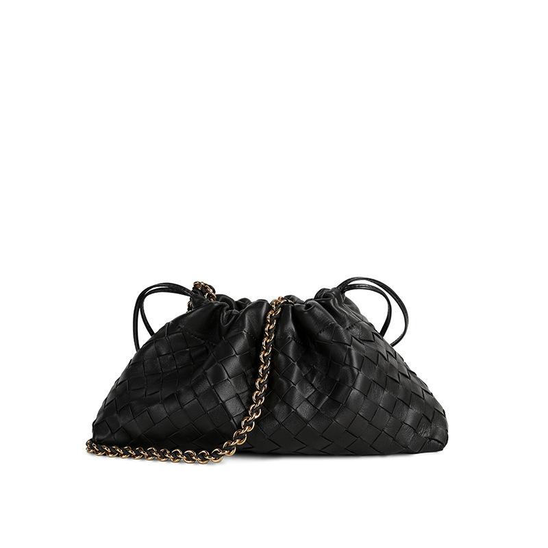Autumn and winter new Dustbag cloud woven bag large capacity chain shoulder armpit bag small fragrant fashion women's bag