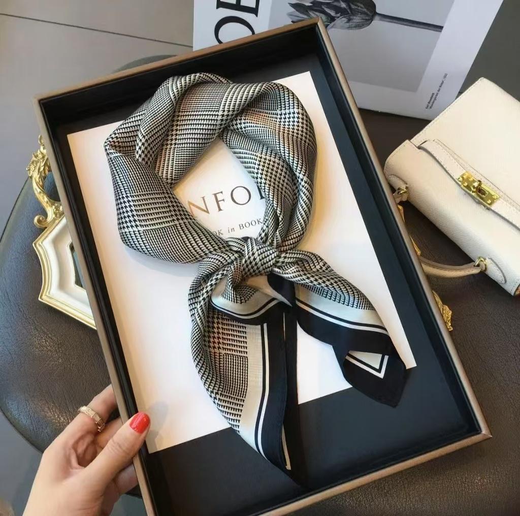 New silk scarf women's fashion versatile sense 70 square scarf neck protection scarf spring and autumn retro scarf tied bag