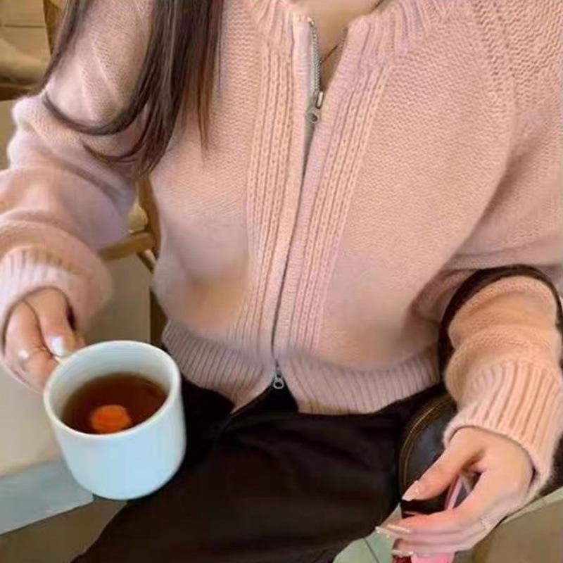 Women's Stylish Short Wool Knit Cardigan, Round Neck, Autumn Winter Cashmere Sweater Coat with Double Zipper.