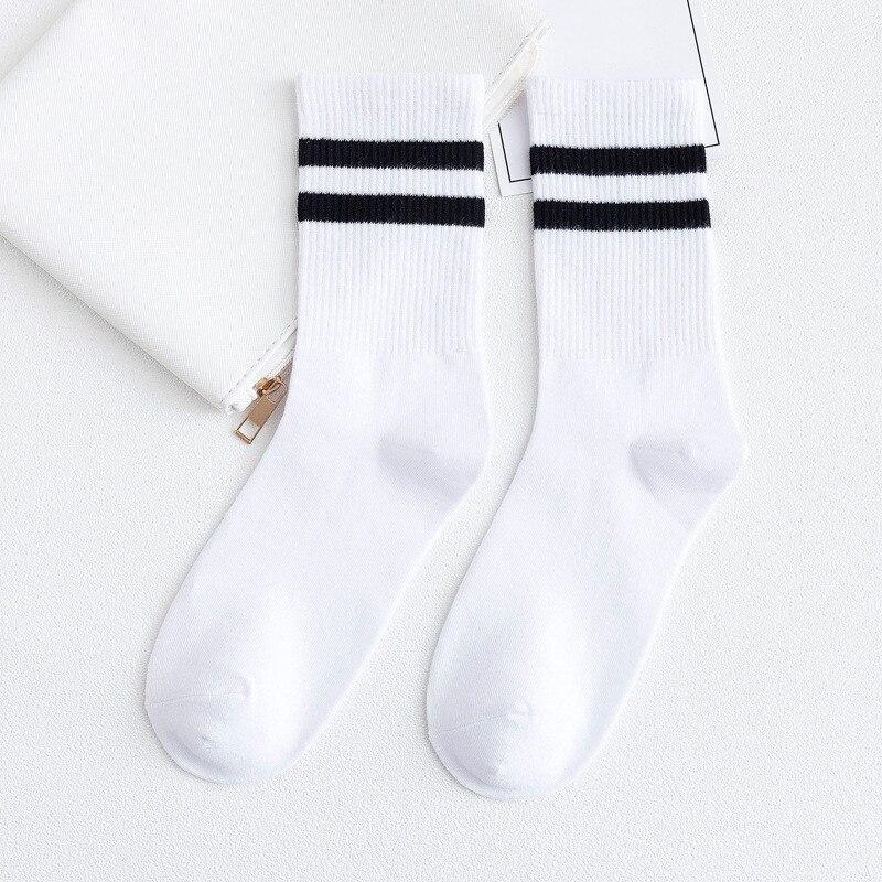 Fashion Striped Mens Socks Casual Streetwear Black White Sports Socks Men Male Cotton Breathable Hip Hop Skateboard Long Socks