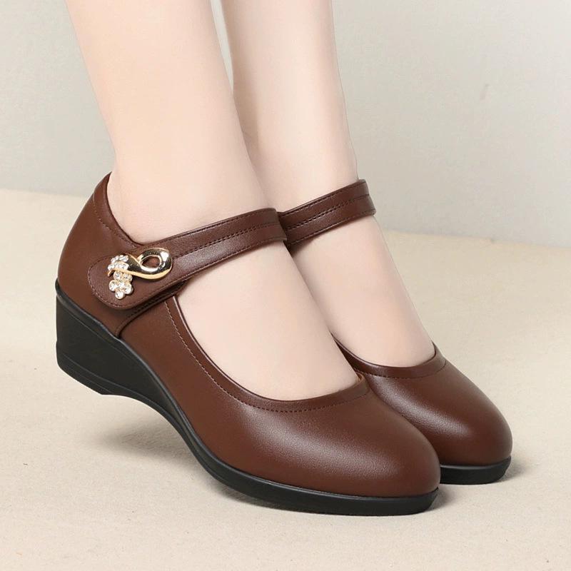 

Універсальні жіночі туфлі на танкетці для жінок середнього віку - Зручні шкіряні туфлі з круглим носком для весни, літа, осені 40