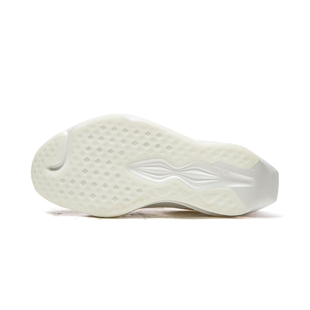 Li Ning Feidian 6 ULTRA Cushioning Slip Resistant Abrasion Resistant Lightweight Rebound Low top Carbon Plate ARMW005-16