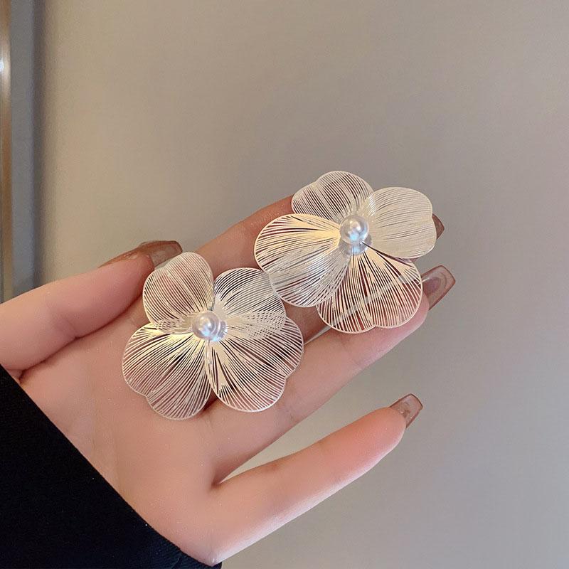 Korean Metal Silver Color Large Flower Earrings For Women Fashion Pearl Stud Earrings Sweet Girls Party Jewelry Accessories Gift