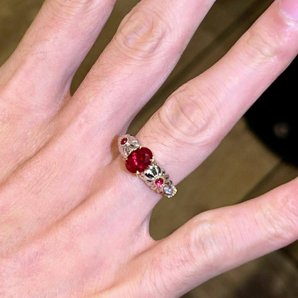 Vintage Classic Sparkling Oval Rose Red Gem Rings for Women Exquisite Inlay Diamonds Flower Ring Adjustable Wedding Jewelry