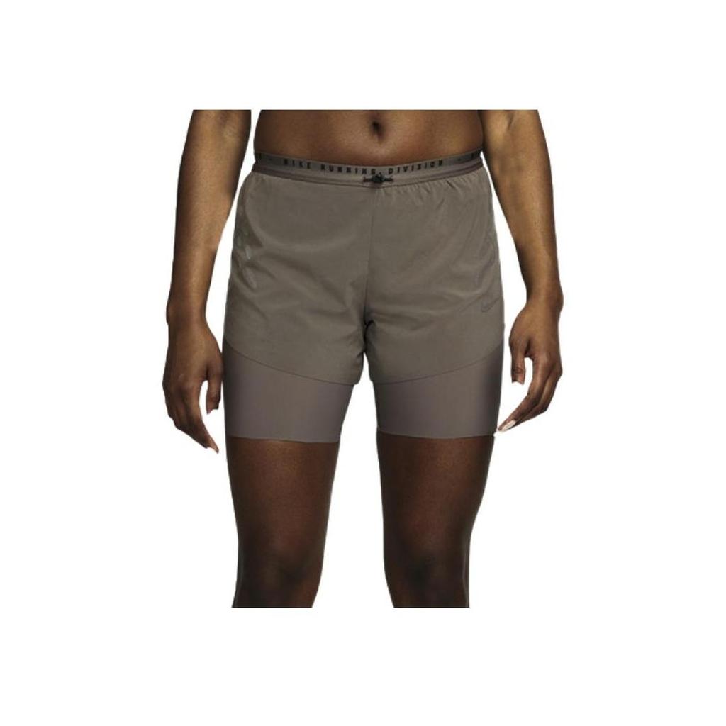 Nike Pantaloncini da Corsa Fitness Due-in-Uno Riflettenti Asciugatura Rapida Dri-Fit Tinta Unita Pantaloncini Donna Cave-Stone DM7746-289