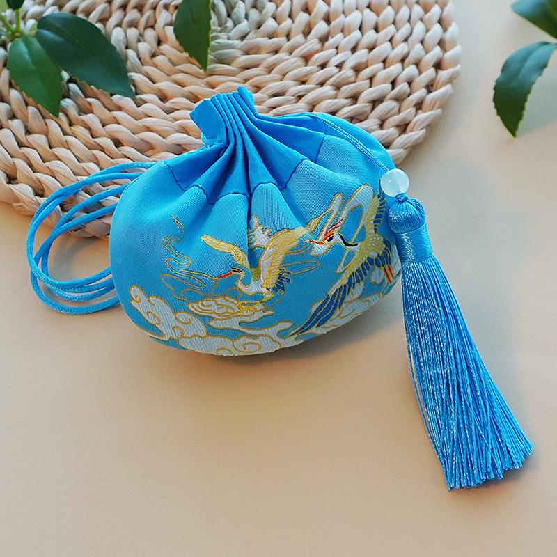 Retro Chinese Style Hanfu Brocade Sachet - Portable Ancient Car Hanging Ornament 9x13 cm