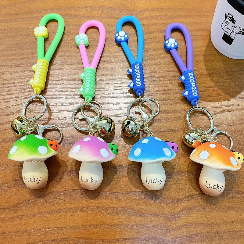 Creative Lucky Resin Mushroom Key Chain Lady Cute Car Bag Pendant Keyrings Accessories Gifts