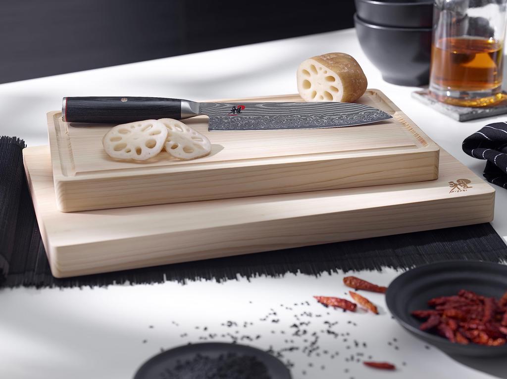 MIYABI Sujihiki 240mm Made In Damascus Double Edge Slicer Knife Multilayer Steel Stainless Steel Made In Seki Gifu Prefecture Japanese "5000FC-D