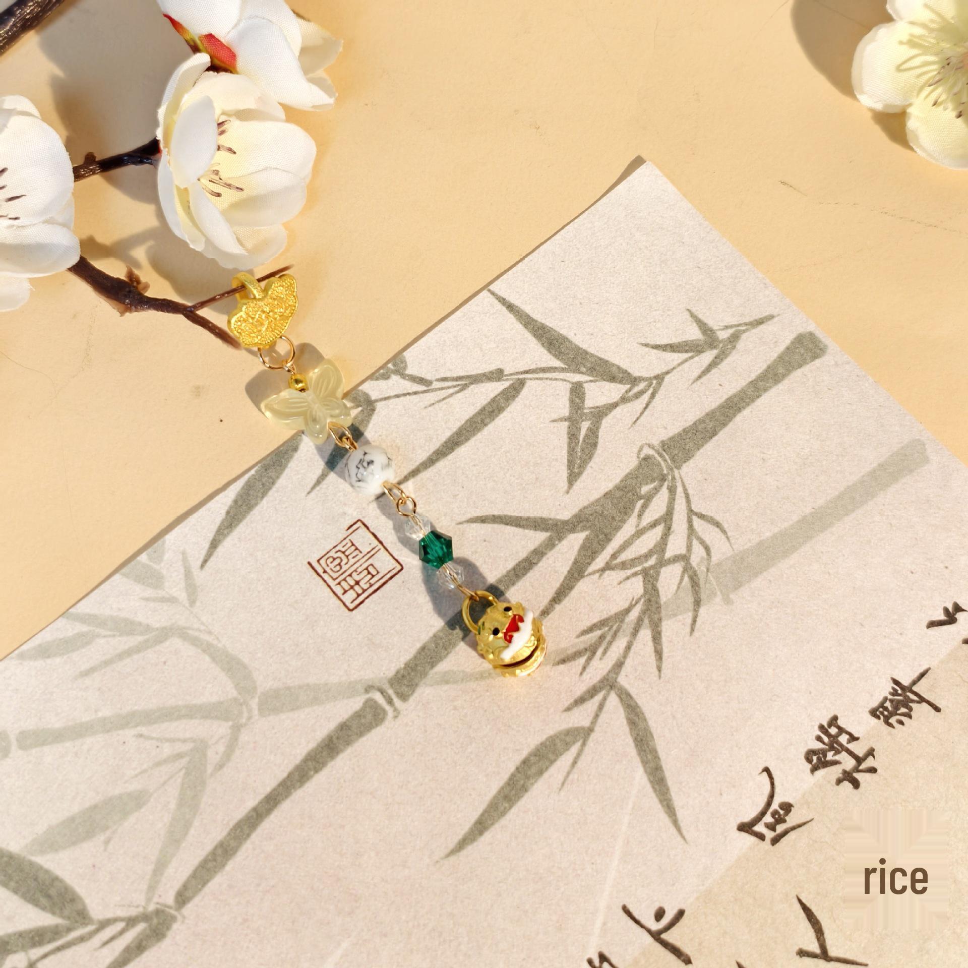 

Подвеска и брошь в китайском стиле Yaxin – Элегантный аксессуар для ципао и ханьфу