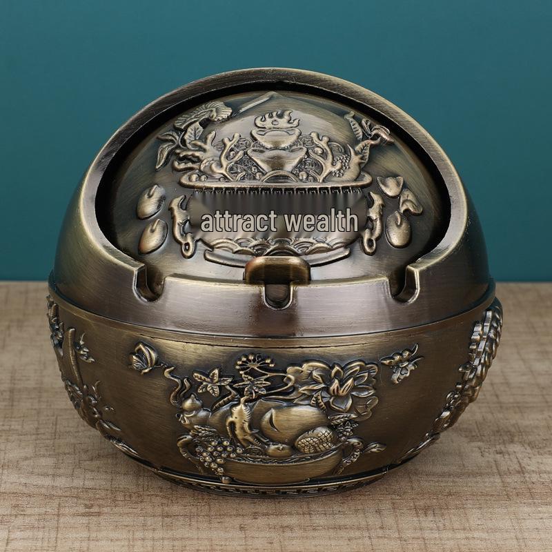 European Style Ashtray with Lid: Trendy, Drop-Proof, Anti-Fly Ash, Odor-Resistant, Luxury Living Room Decor.