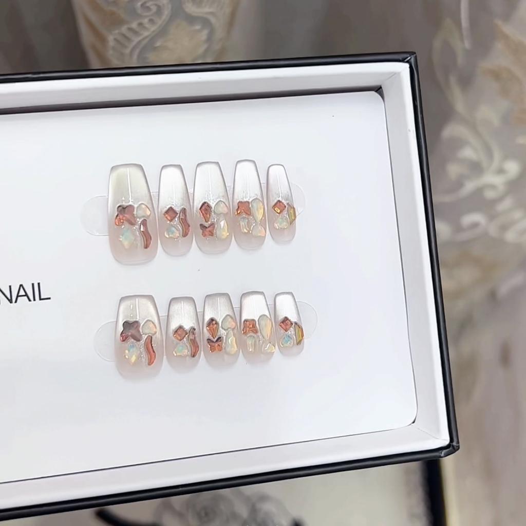 Pure Hand-made Phototherapy Wearable Nail Tablets Frozen Time Wearable Nail Finished Product Reusable Nail Patches