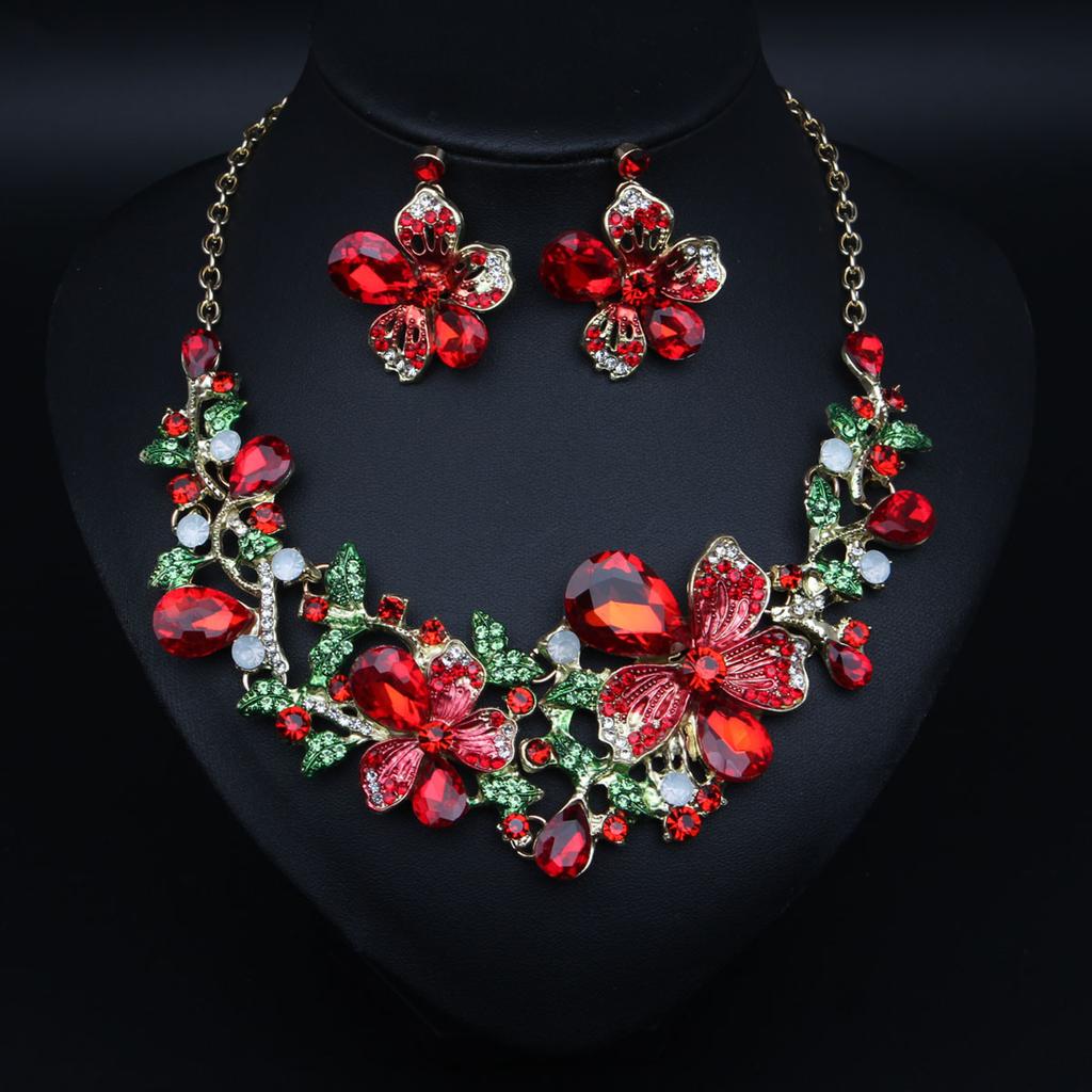 2026 Fashion European and American Gemstones Flower Crystal Necklace Earrings Set Banquet Dress Bridal Women's Jewelry