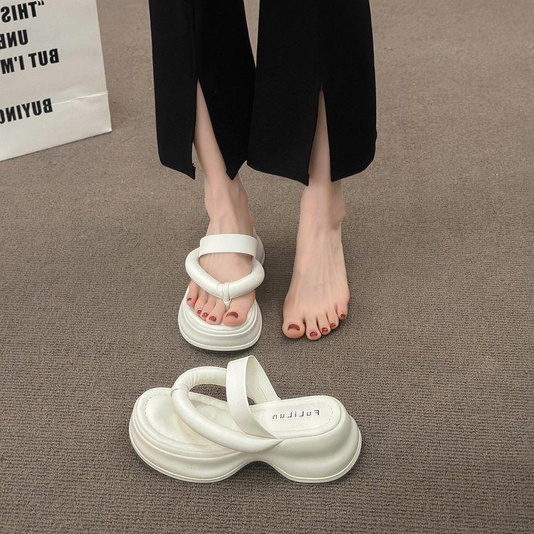 [Youshilai] Ruth's Same Thick-soled Herringbone Cool Slippers 2025 Summer New Pinch Bread Beach Sandals Women