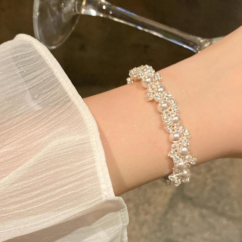 French Flash Pearl Full Diamond Bracelet Court Style Light Luxury Retro Exquisite High-end Jewelry Wholesale