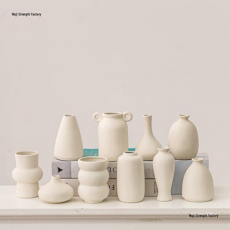 Nordischer Weißer Kleiner Weinschrank Vase: Einfaches Blumenarrangement für Wohnzimmer oder Schreibtischdekoration