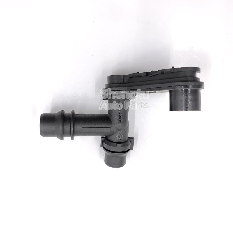 Car Accessories Water Cooler Hose Connector 17111707817 for BMW E46 2003-3006 320I 323I 325I 328I 330I Radiator Water Connector