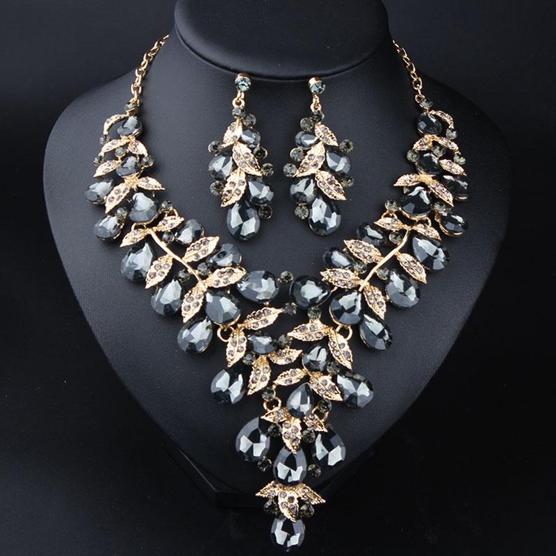 Glam European & American Statement Rhinestone Necklace and Earring Set for Women - Evening & Dinner Accessories.