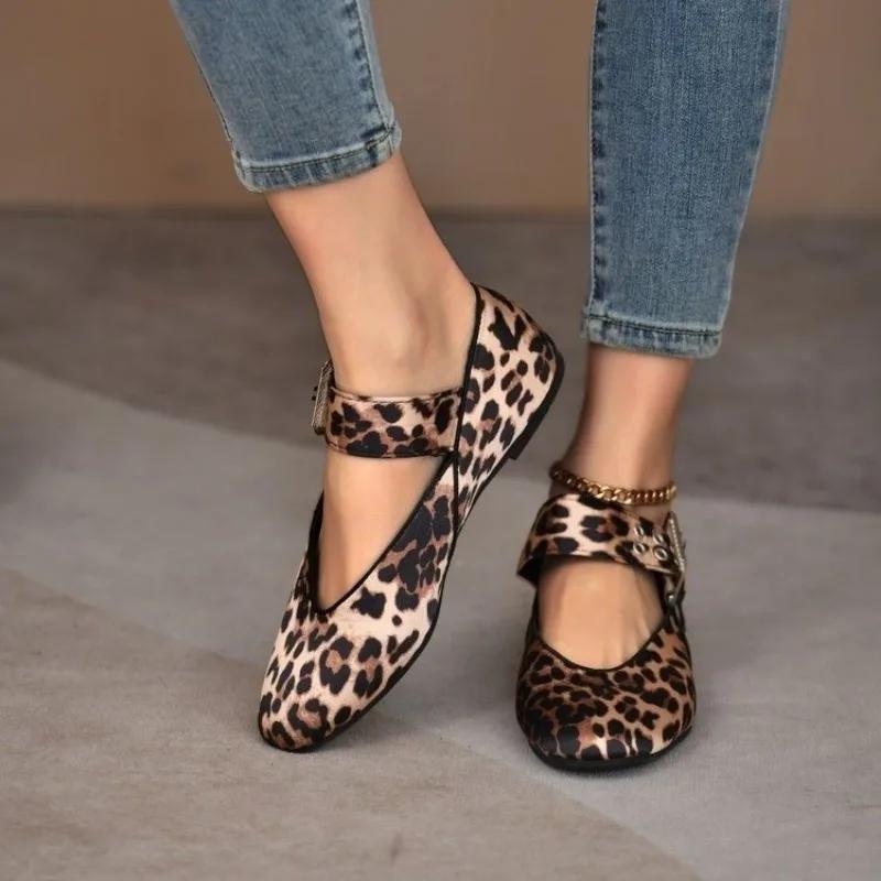 Fashion French Mary Jane Low Heels Shoes Retro Leopard Round Toe Buckle Belt Shallow Mouth Flat Ballet Shoe Casual Walking Zapatos