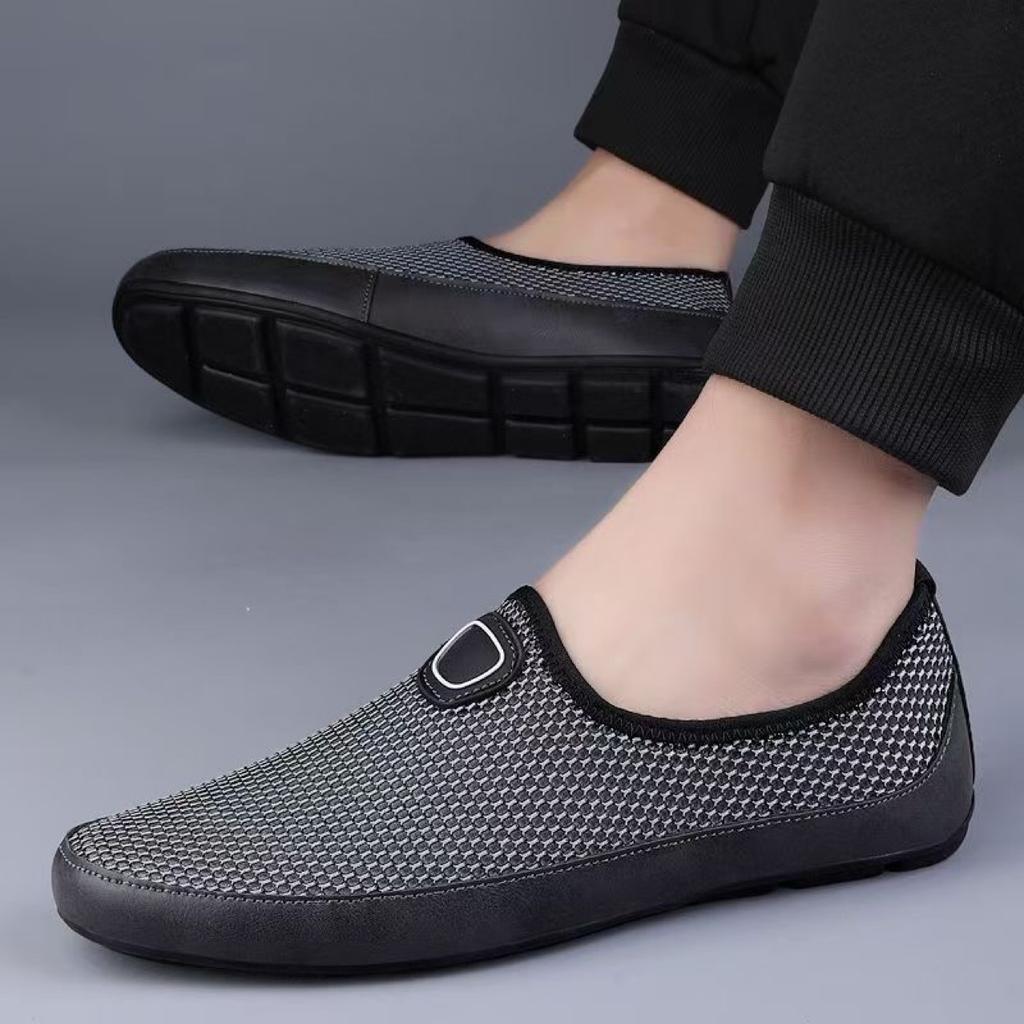 Hot-selling hollow breathable casual shoes summer foot cover comfortable Doudou shoes punching breathable mesh shoes