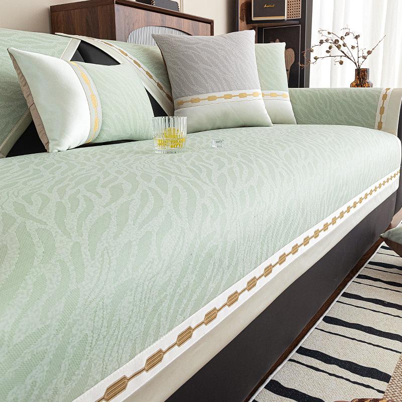 

Light Luxury Advanced Modern Sitting Ice Non-Slip Sofa Cushion Sensual Silk Light Cover Cushion Cool Simple Hair Cover Extreme Summer Mat Wind 70*70cm