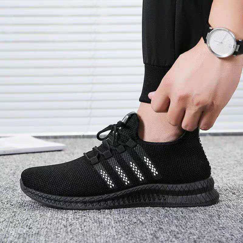 Men's net shoes new spring breathable light casual shoes men's Korean version summer running trendy shoes men's small black shoes