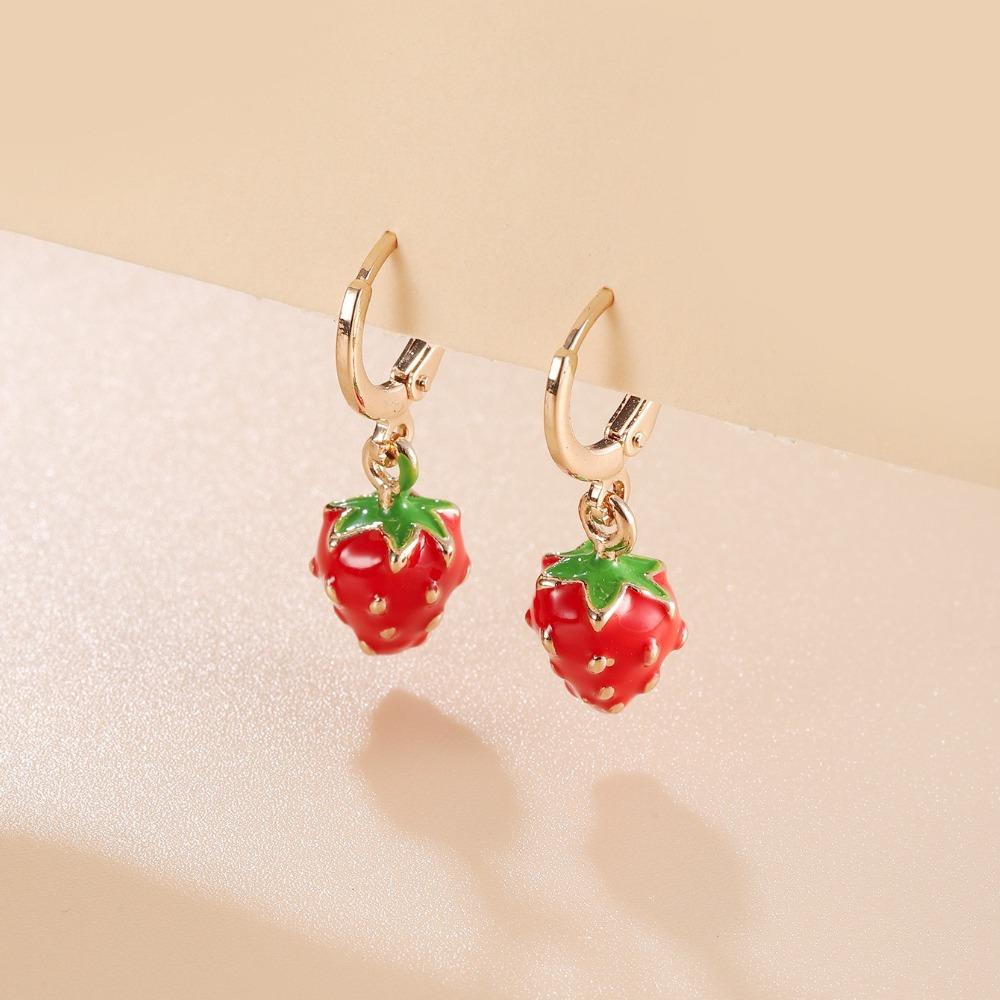 Personality Creative Cartoon Fruit Simulation Strawberry Pendant Hoop Earrings for Women Sweet Cute Dangle Earrings Jewelry Gift