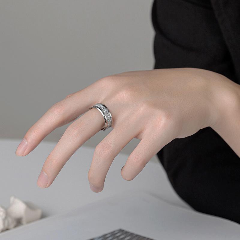 Original titanium steel ring for men, trendy and high-end, vintage branch design, minimalist niche style, suitable for the index finger, for singles