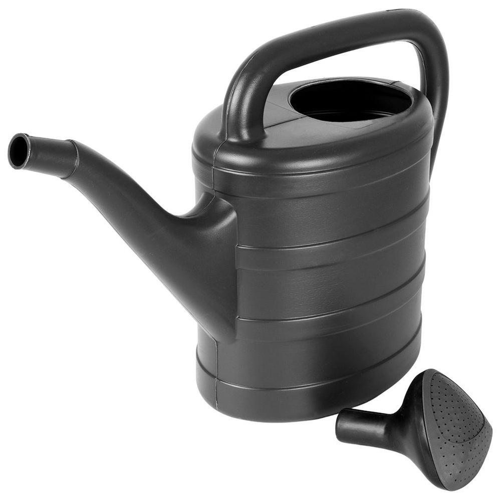 Plastic Garden Watering Can for Watering Plants and Flowers 5L