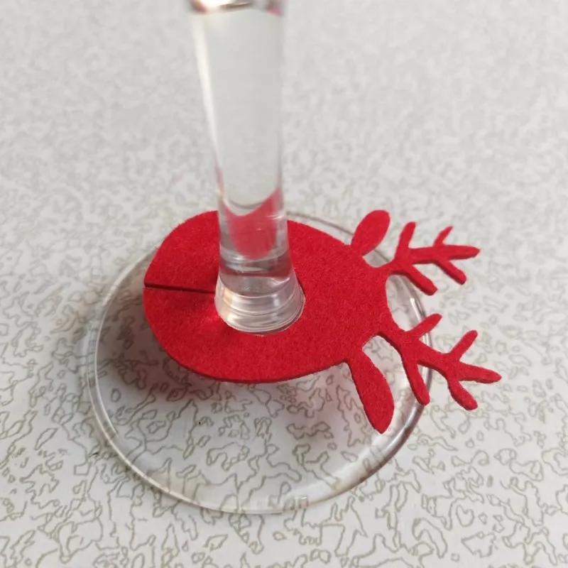 Christmas Wine Glass Decorations Goblet Pendant Accessories Elk Christmas Tree Snowman Gingerbread Man Christmas Hat 1pc