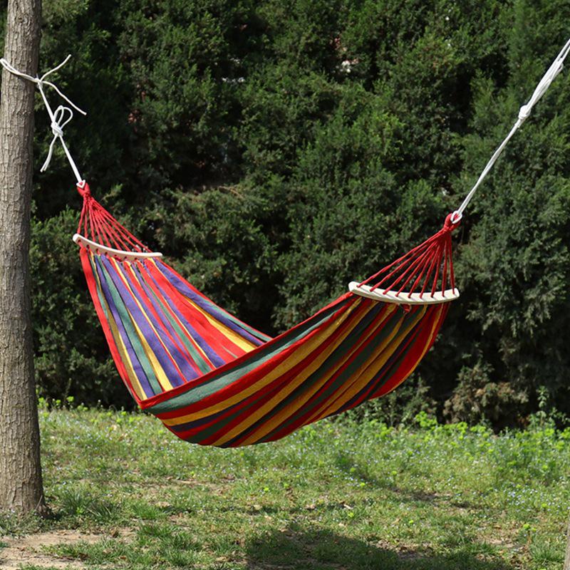 HuiYi Anti-Kipp-Segeltuch-Hängematte mit Holzstangen - Einzel- oder Doppel-Outdoor-Schaukel