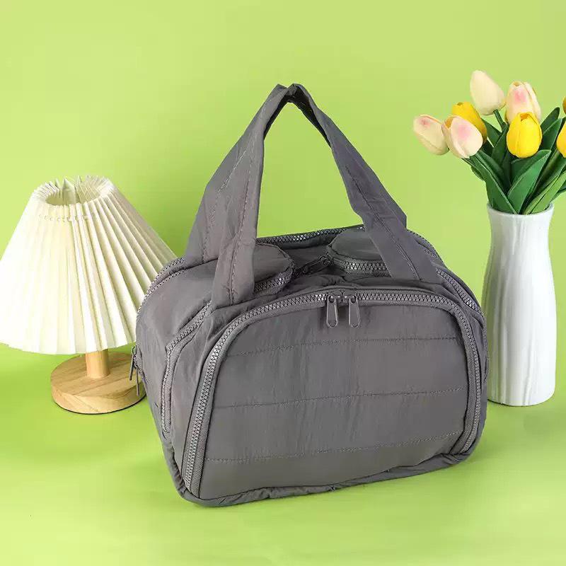 

Корейская портативная косметичка и сумка для туалетных принадлежностей большой вместимости с разделителями для хранения 31x19x21 cm