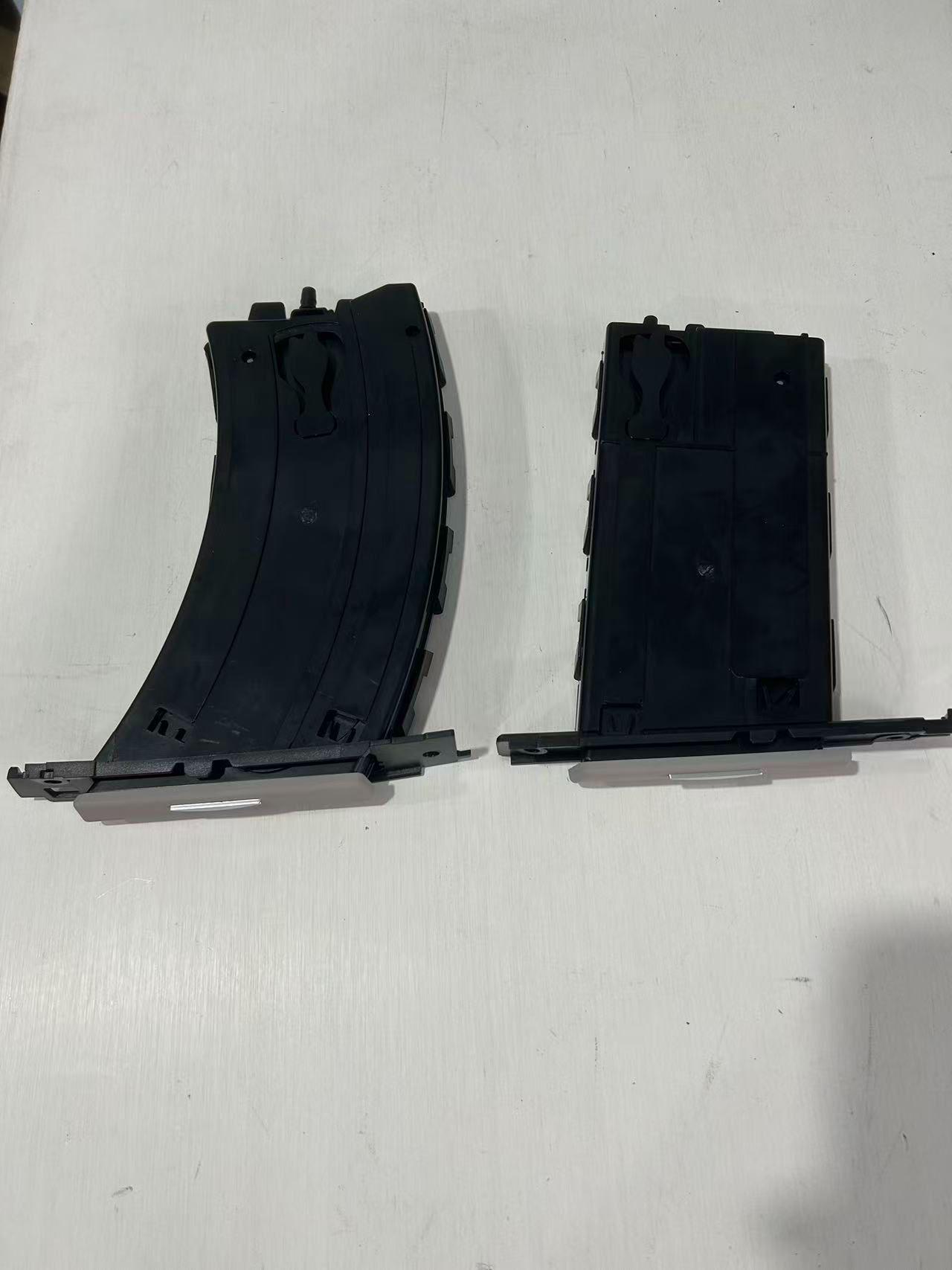 

BMW 3 Series E90/E91 Retractable Cup Holder Accessory (Part No. 51459173469) Single Cover