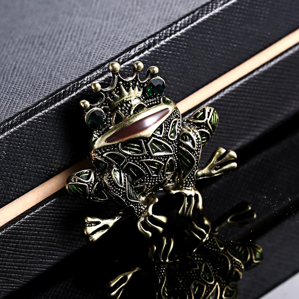 Crystal Frog Brooches for Women Green Color Animal Brooch Pin Luxury Vintage Jewelry Coat Accessories