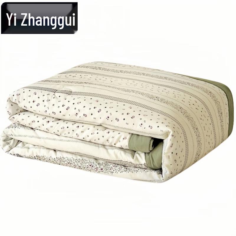 

Lightweight Summer Cooling Quilt