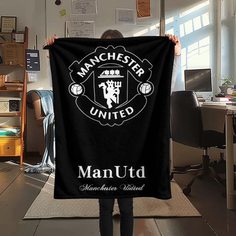 Man Utd Print FlAannel Blanket, High Quality Comfortable for All Seasons, Home Decor, Warmth and Comfort