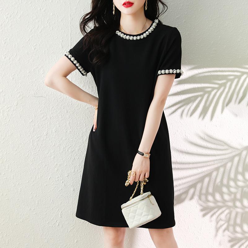 Malý Vůně Styl Sukně A-linie Léto Nové Elegantní Kulatý Výstřih Volné Ručně vyráběné Korálkové Květiny Malé Černé Šaty Šaty