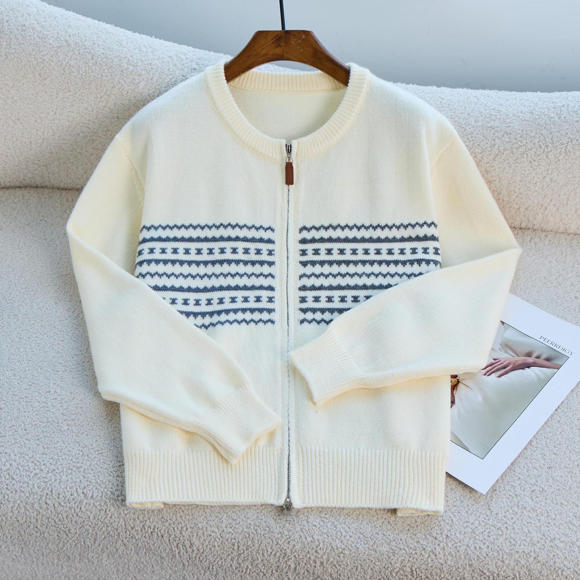 

Корейский кардиган на молнии с вязаным воротником-стойкой женский 2025 осень-зима свободная верхняя одежда ленивый ветер лацкан принт свитер куртка пальто One Size