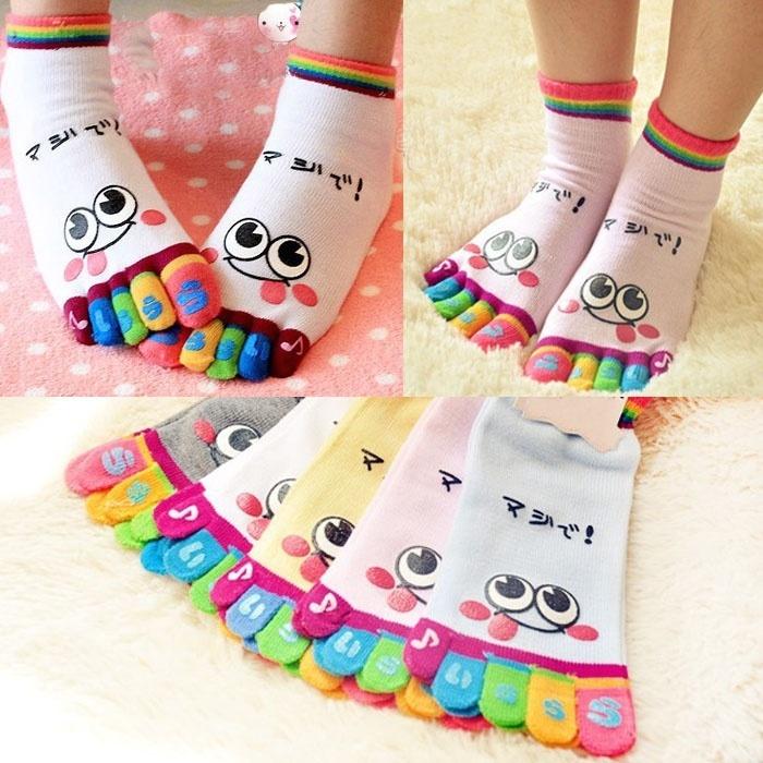 1Pair / 5Pair Cartoon Cute Kawaii Smile Women Toe Socks Casual 3D Art Tube Novelty Color Random!!