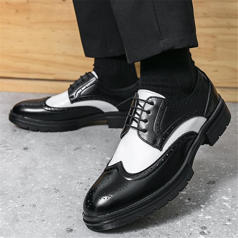 Designer Men's Pointed White Black Patchwork Brogues Casual Derby Shoes Male Wedding Dress Homecoming Formal Wedding Footwear