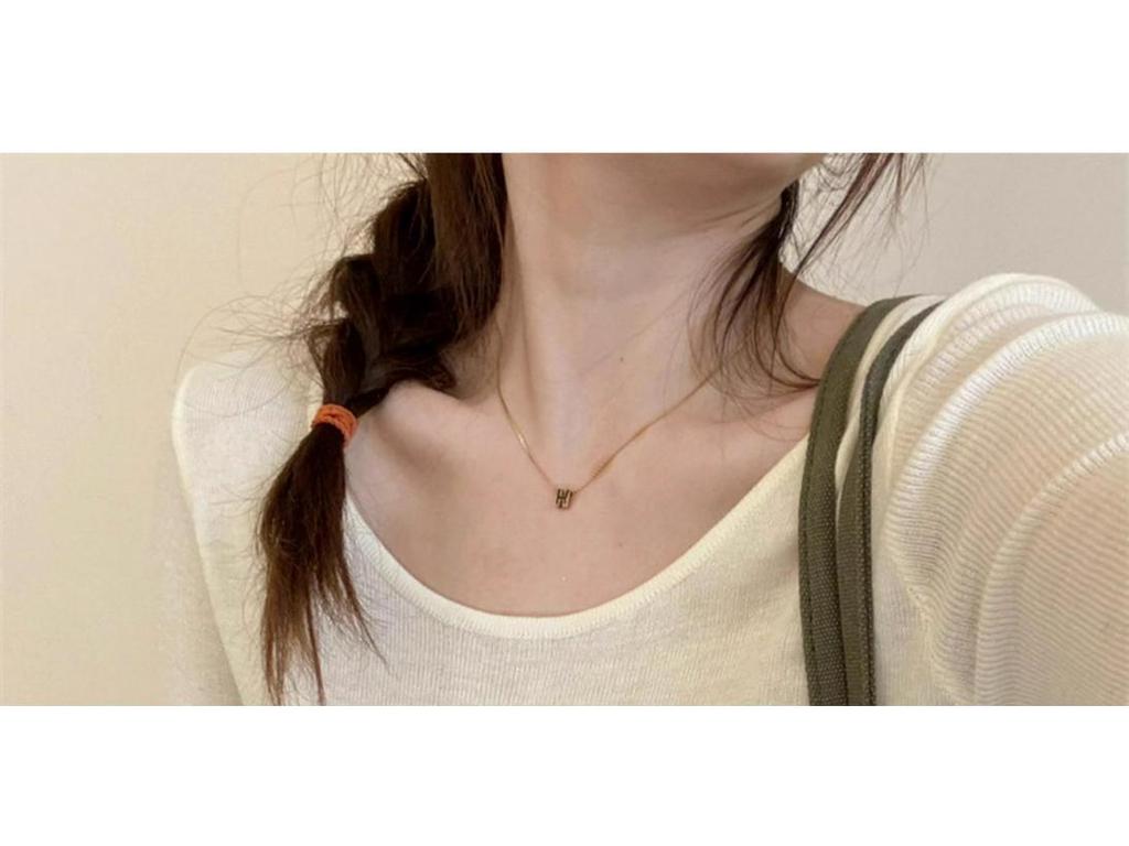 French Chic: Low Neck Knitted Tops for Women - 2025 Spring/Summer Long Sleeve Clavicle Sweater