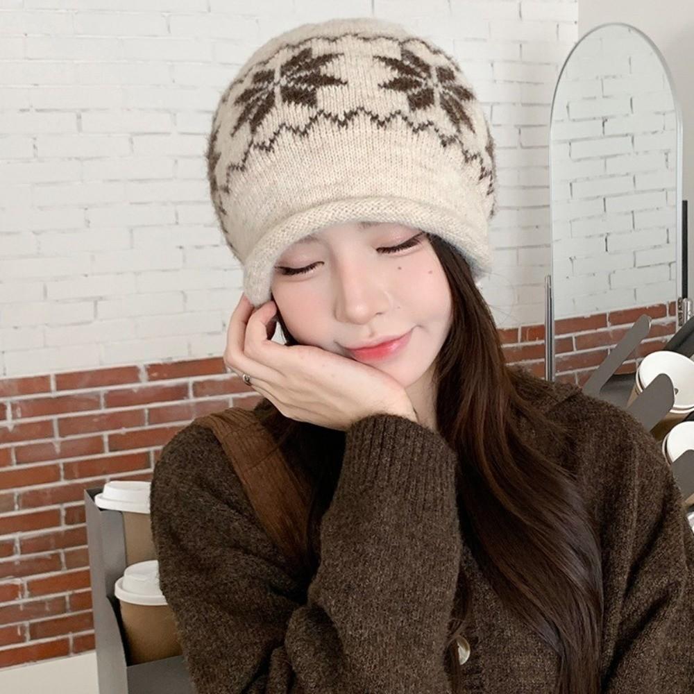Wool Jacquard Knitted Hat Snowflake Warm Knitted Cap Retro Knitted Beanie Hat  Cold Weather