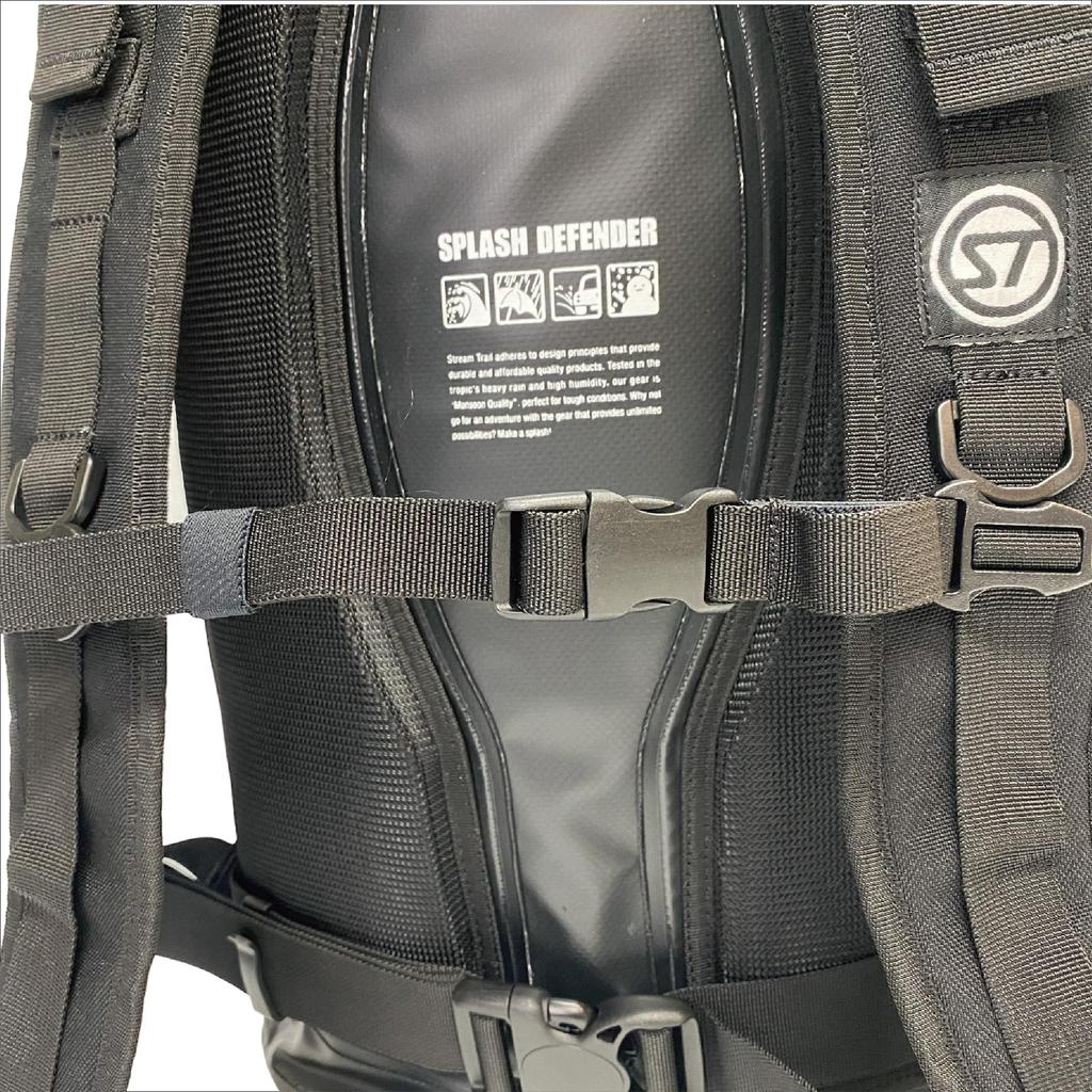 [STREAM TRAIL] Wasserdichter Rucksack Dry Tank 60L Camo CAMO SAND Groß