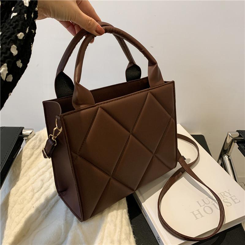 Minimalist Pu Square Tote Bag With Zipper Closure For Daily Use
